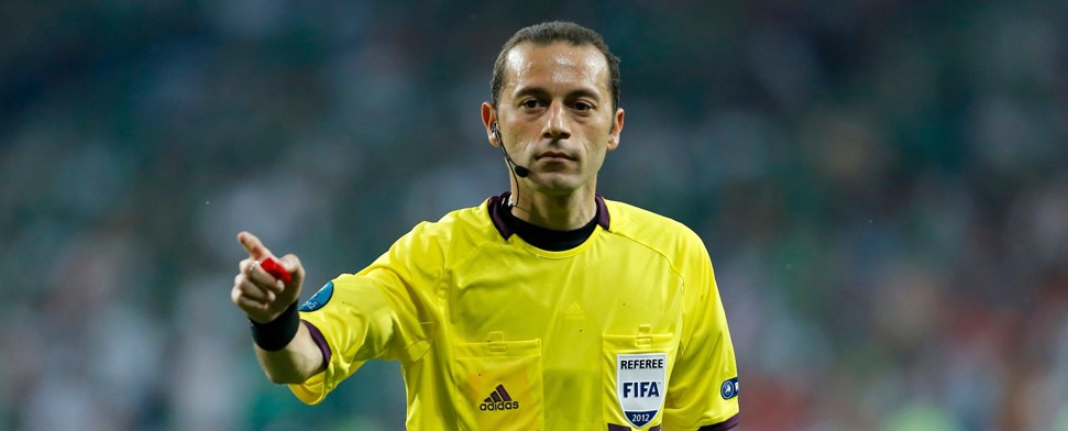 Çakır pfeift erstes EM-Halbfinale