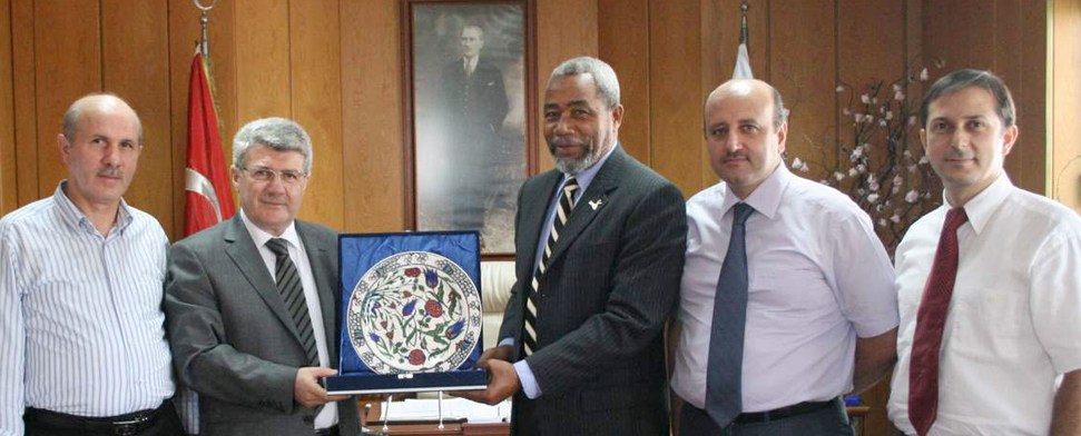 Türken eröffnen Schule in Jamaika