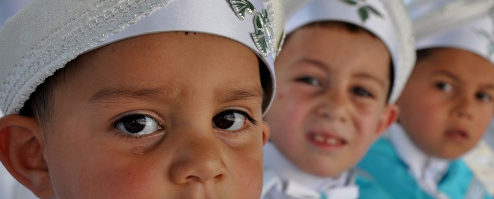 Beschneidung: Eine Debatte geht um die Welt