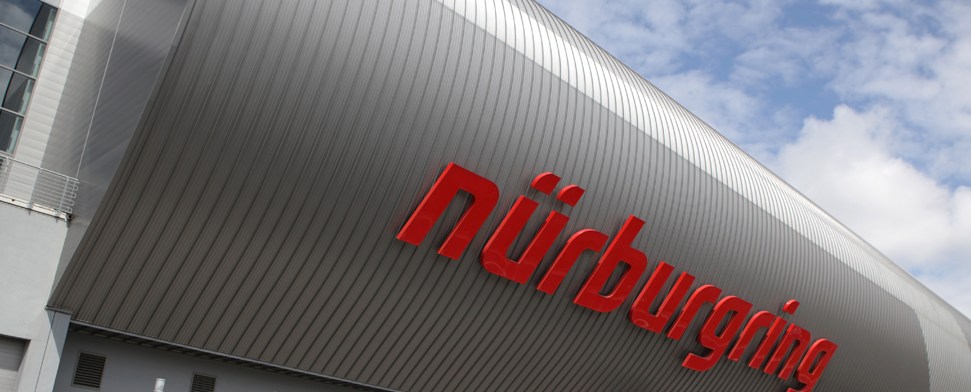 Verarmendes Deutschland verschwendet Steuergeld