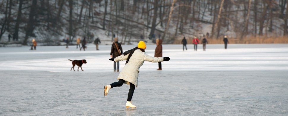 Winterchaos in Europa: Englische Autofahrer verbringen Nacht im Auto
