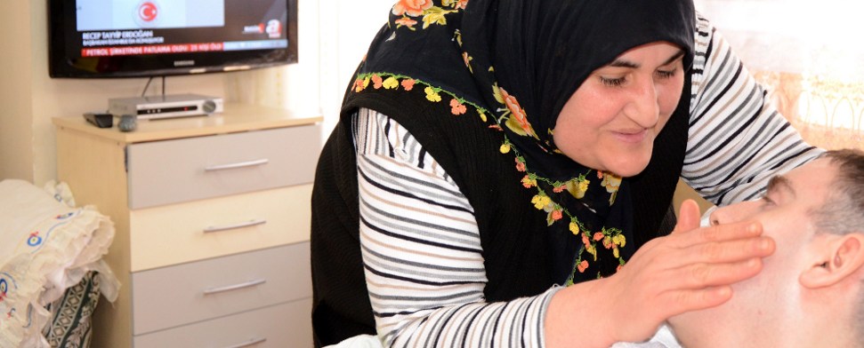 Türkische Pflegemutter rührt Russland zu Tränen