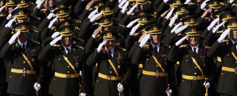 Türkei: Parteien wollen die Macht des Militärs einschränken