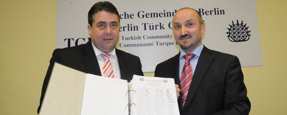 Über 100.000 Unterschriften für doppelte Staatsbürgerschaft