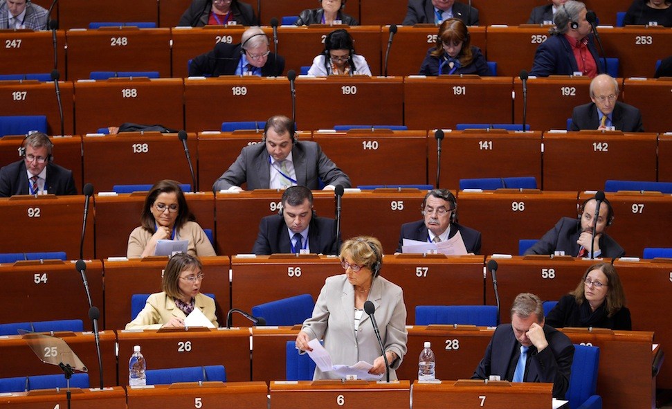 PKK-Formulierung: Türkei fordert Kündigung der Verfasserin