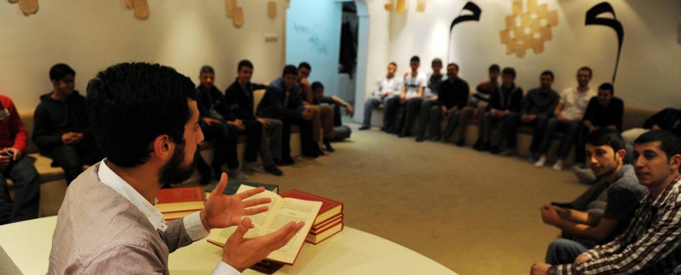 „Sözler Köşkü“ bricht Rekorde in virtuellen und sozialen Netzwerken