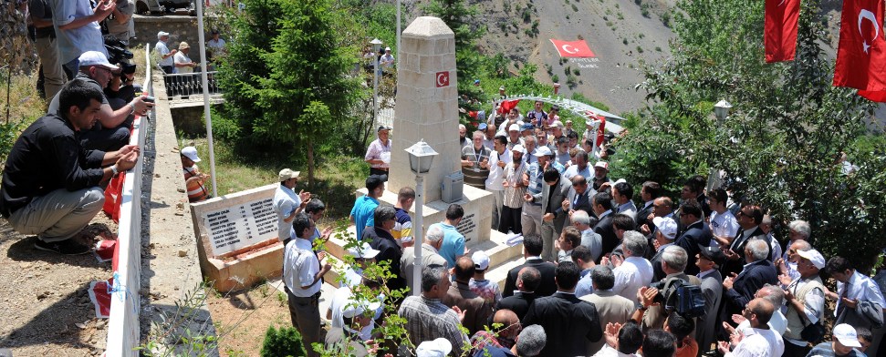 Eine Sache zwischen Aleviten und Sunniten, Kurden und Türken