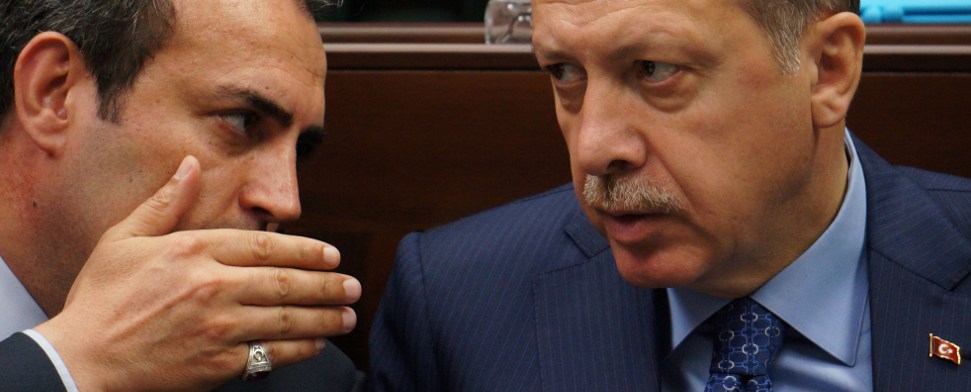 Ministerrücktritte: Erdoğan baut Kabinett umfassend um