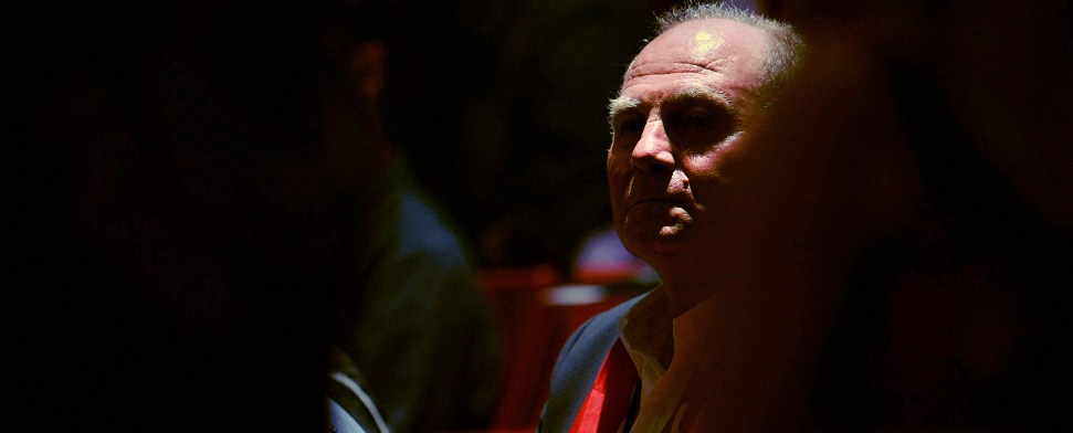 Bayern-Präsident Hoeneß wegen Steuerhinterziehung angeklagt