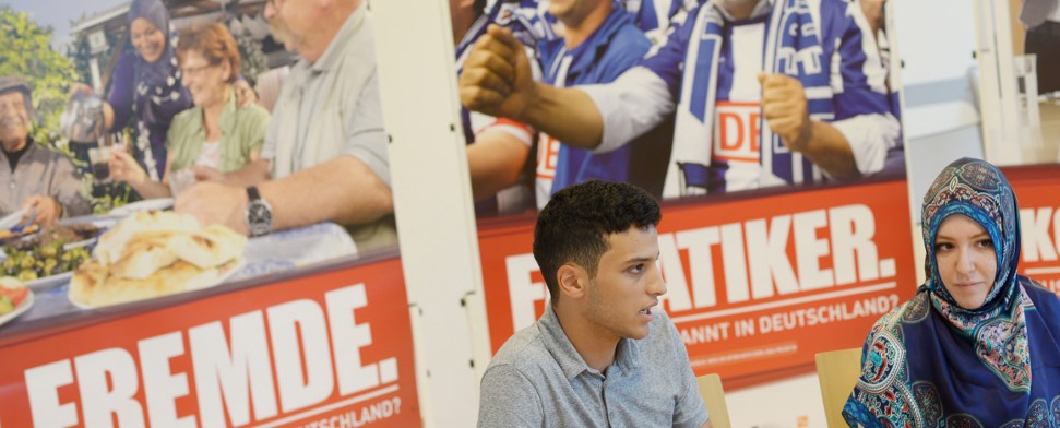 Teil des ‚Wir’s sein – egal, ob als Fanatiker oder als Kopftuchfrau