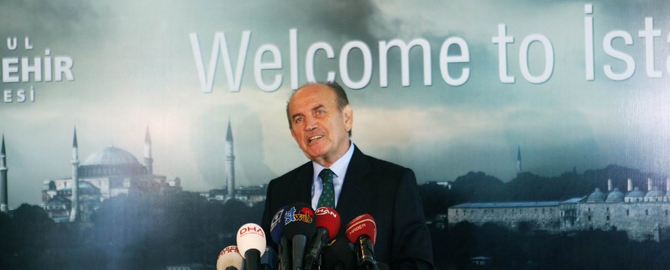 AKP- Bürgermeister von Istanbul tritt zurück