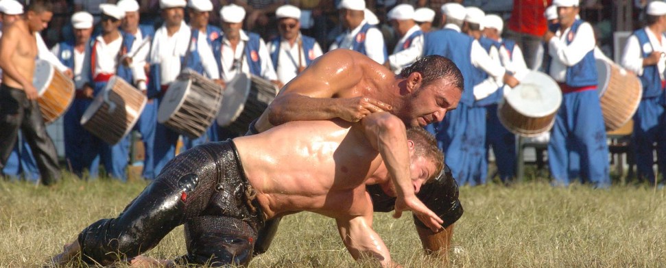 Durchtrainiert, eingeölt – gedopt