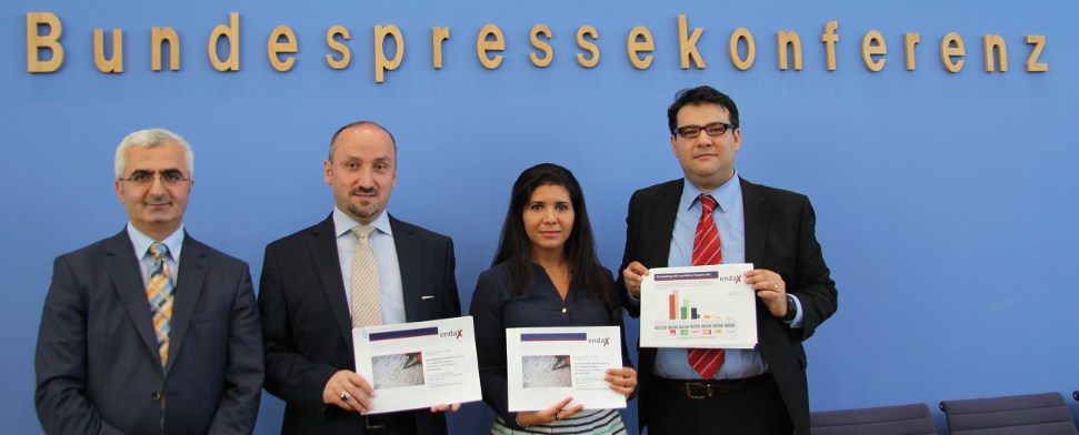 endaX-Umfrage: Rot-Grün büßt bei Deutschtürken viel Vertrauen ein