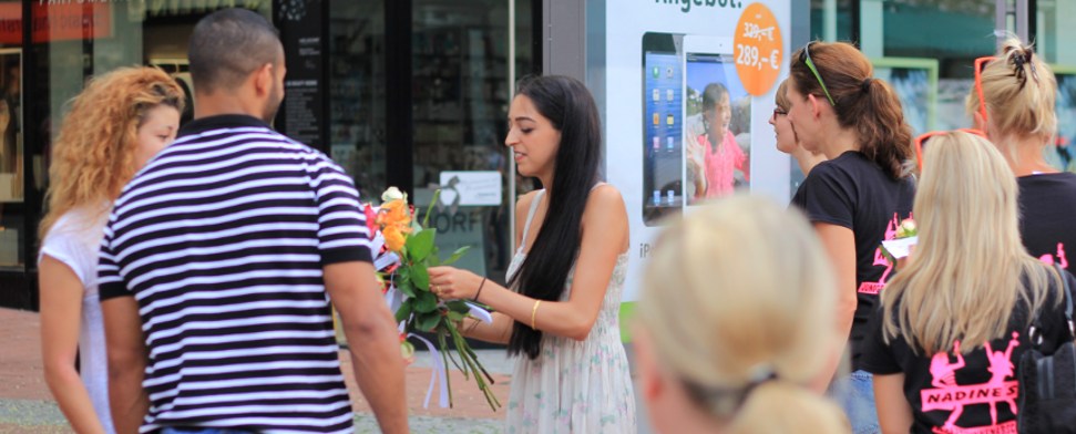 Stuttgart: Tausend Rosen gegen die Zwietracht
