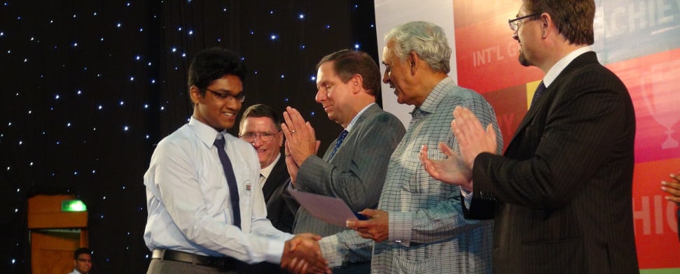 9 Millionen Schüler, 110 Länder: Ragib Mustafa aus Bangladesch wird Erster