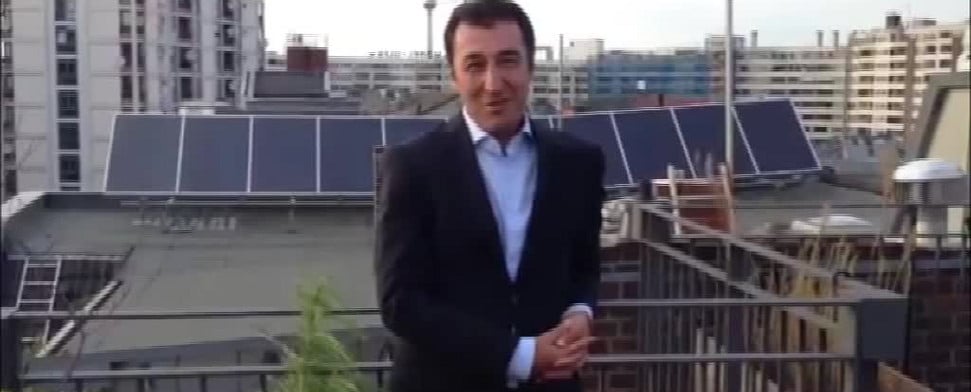 Özdemir posiert mit Hanfpflanze – Nachspiel denkbar