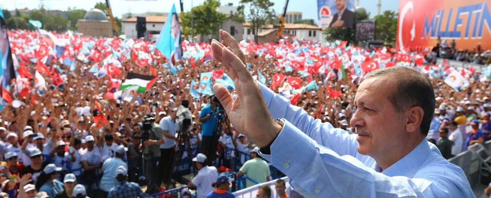 Erdoğan holt in der ersten Runde die absolute Mehrheit