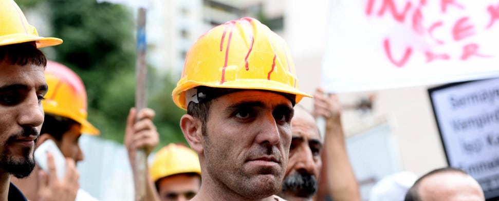 Fünf Personen nach Aufzugunglück in Haft