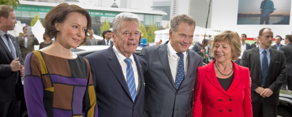 Sinkende Verkaufszahlen und illegale Kopien: Buchbranche ist „nicht bange“