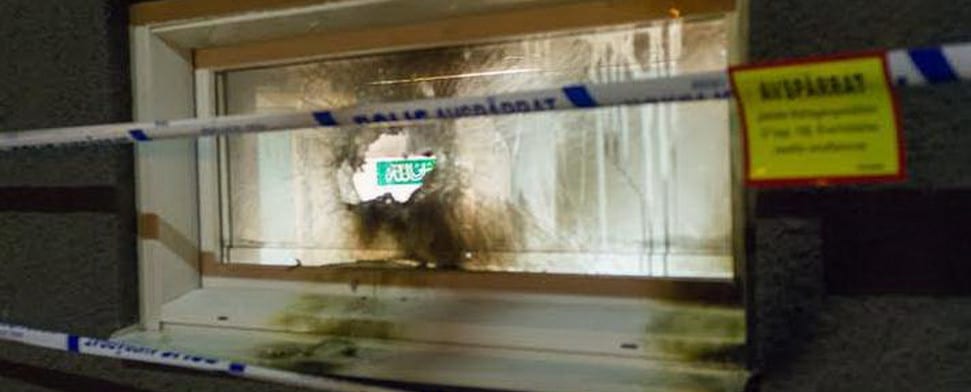 „Abbrennen, diese Scheißhäuser!“ Islamhass in Europa artet in Straftaten aus