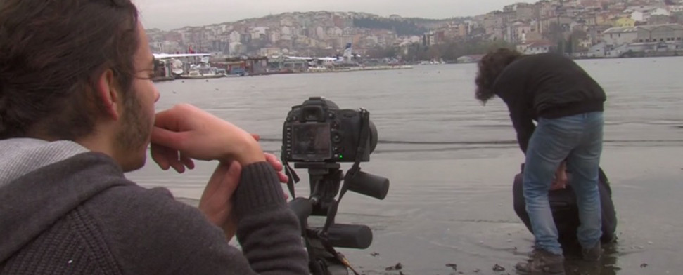 Syrische Flüchtlinge in der Türkei berichten in Videos über ihr Schicksal