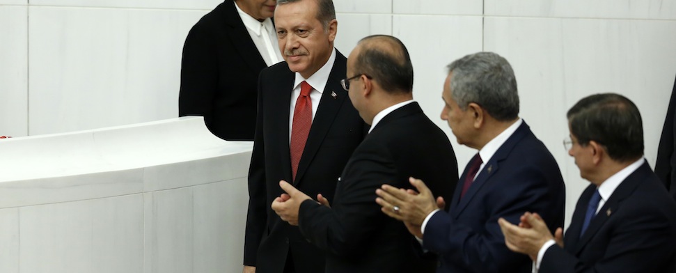 SONAR-Umfrage: Absolute Mehrheit der AKP gefährdet