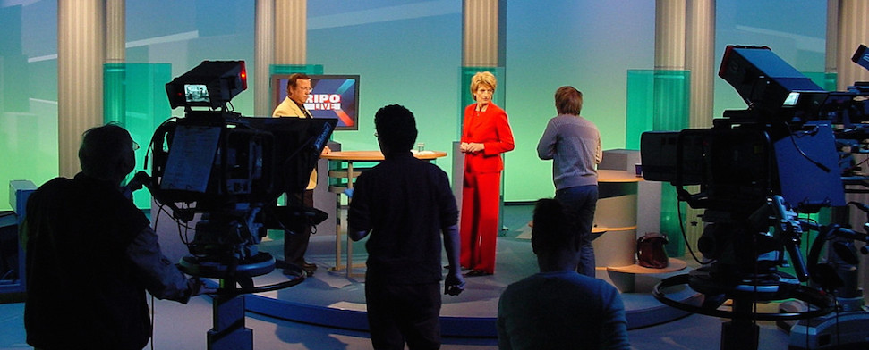 Internet bald wichtigstes Meinungsmedium