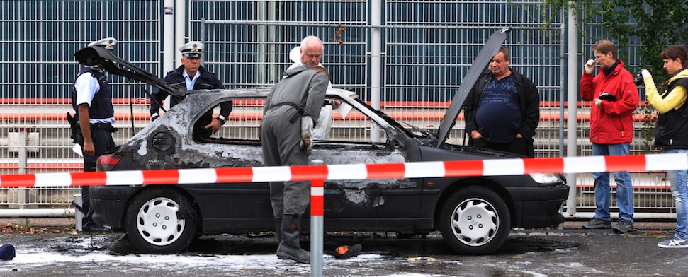 Staatsanwaltschaft ermittelt: Polizei „übersah“ Machete und Pistole in Autowrack
