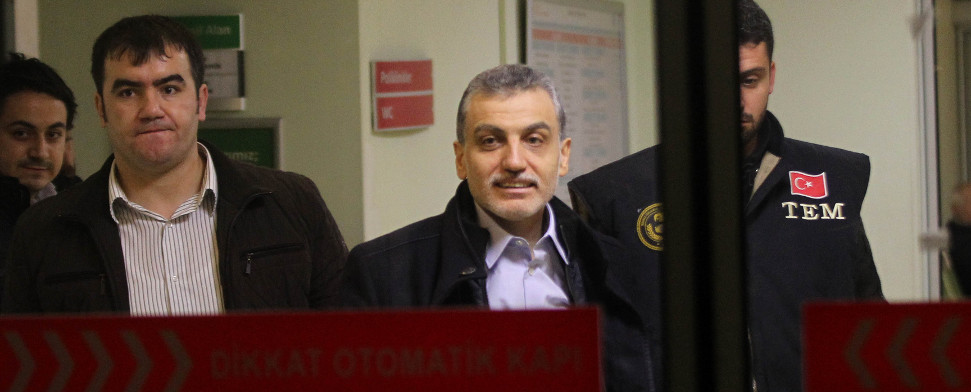 Gerichtshöfe erklären sich für unzuständig: Karaca-Verfahren gerät zur Posse