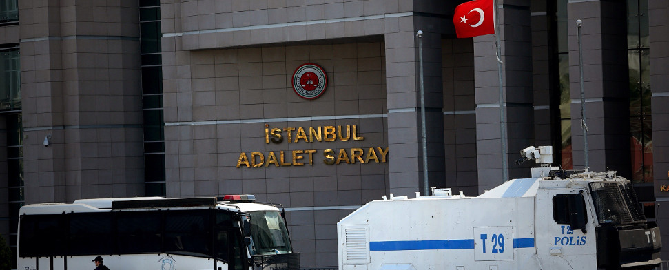 Hexenjagd führt zur Paranoia: Wovor haben die Staatsanwälte Angst?