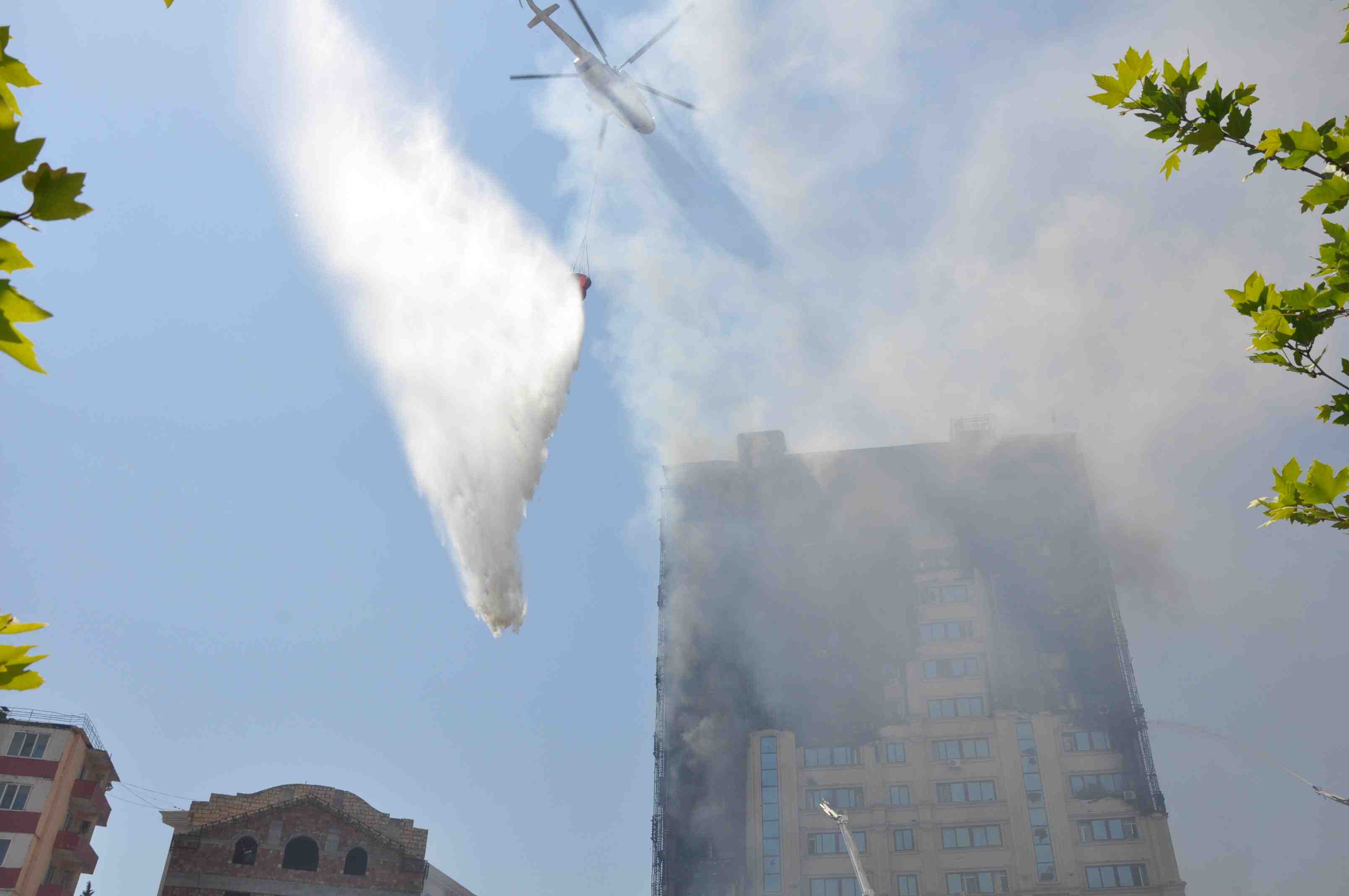16 Tote bei Hochhausbrand in Baku