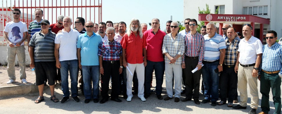 Türkei: Transfers von Ronaldinho und Eto’o sorgen für Unruhe