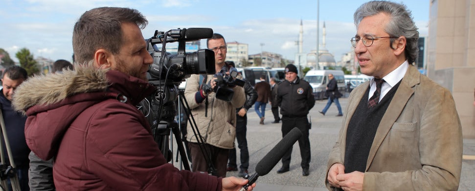 „Genau so haben Regierungen immer reagiert, wenn sie auf frischer Tat ertappt wurden“