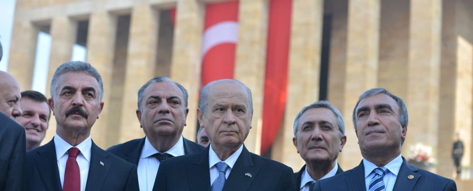 HDP und AKP müssen mit Verlusten rechnen, Opposition kann aber nicht punkten