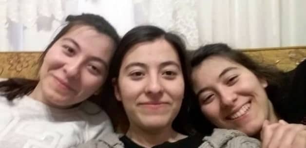 Türkei: Den Drillingen Aslı, Başak und Deniz gelingt ein Beinahe-Wunder