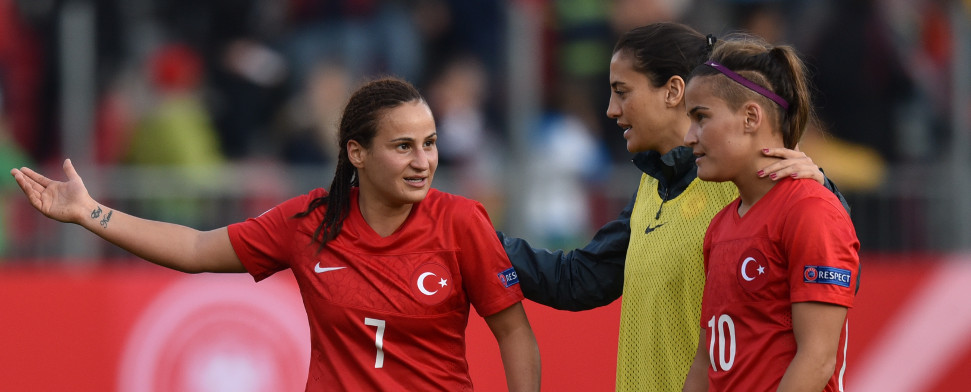 Fußball: Türkinnen chancenlos gegen Deutschland