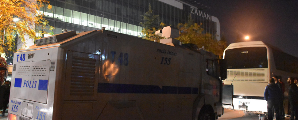 Kampf gegen die Pressefreiheit erreicht die größte türkische Tageszeitung