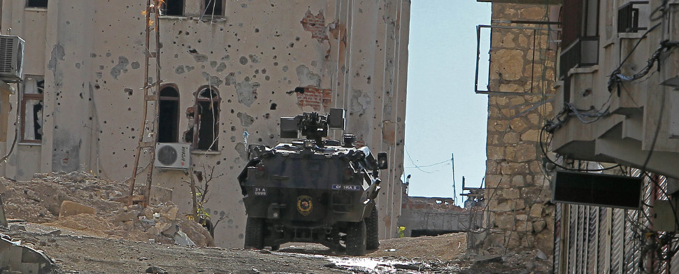 Katastrophale Zustände in Silvan: „Das ist keine Polizeioperation, das ist ein urbaner Krieg“