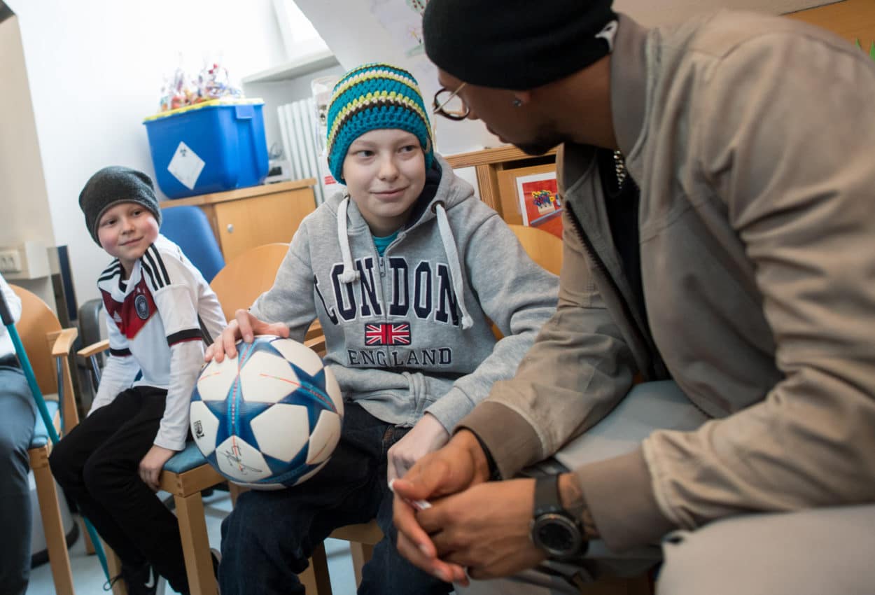 Menschsein – Wer oder was bist du?