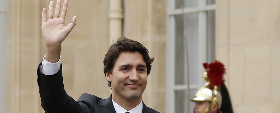 Kanada: Premier Trudeau begrüßt Flüchtlinge persönlich am Flughafen