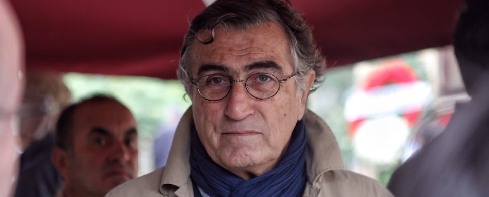 Türkisches Gericht beschließt die Beschlagnahmung von Büchern bekannter Journalisten