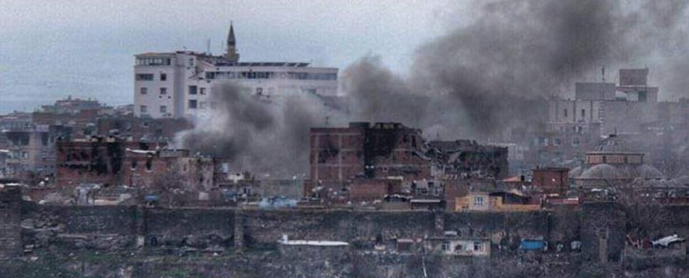 CHP-Delegation in Sur: Nicht einmal das Kriegsrecht wird hier geachtet