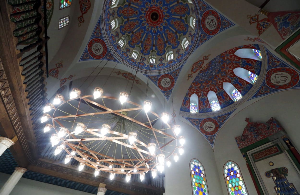 Davutoğlu in Bosnien: 450-jährige Ferhadija-Moschee in Banja Luka wiedereröffnet