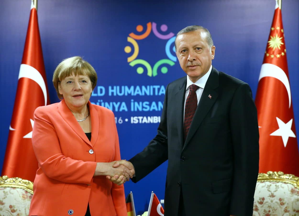 Merkel bei Erdoğan standhaft: Visafreiheit rückt in weite Ferne
