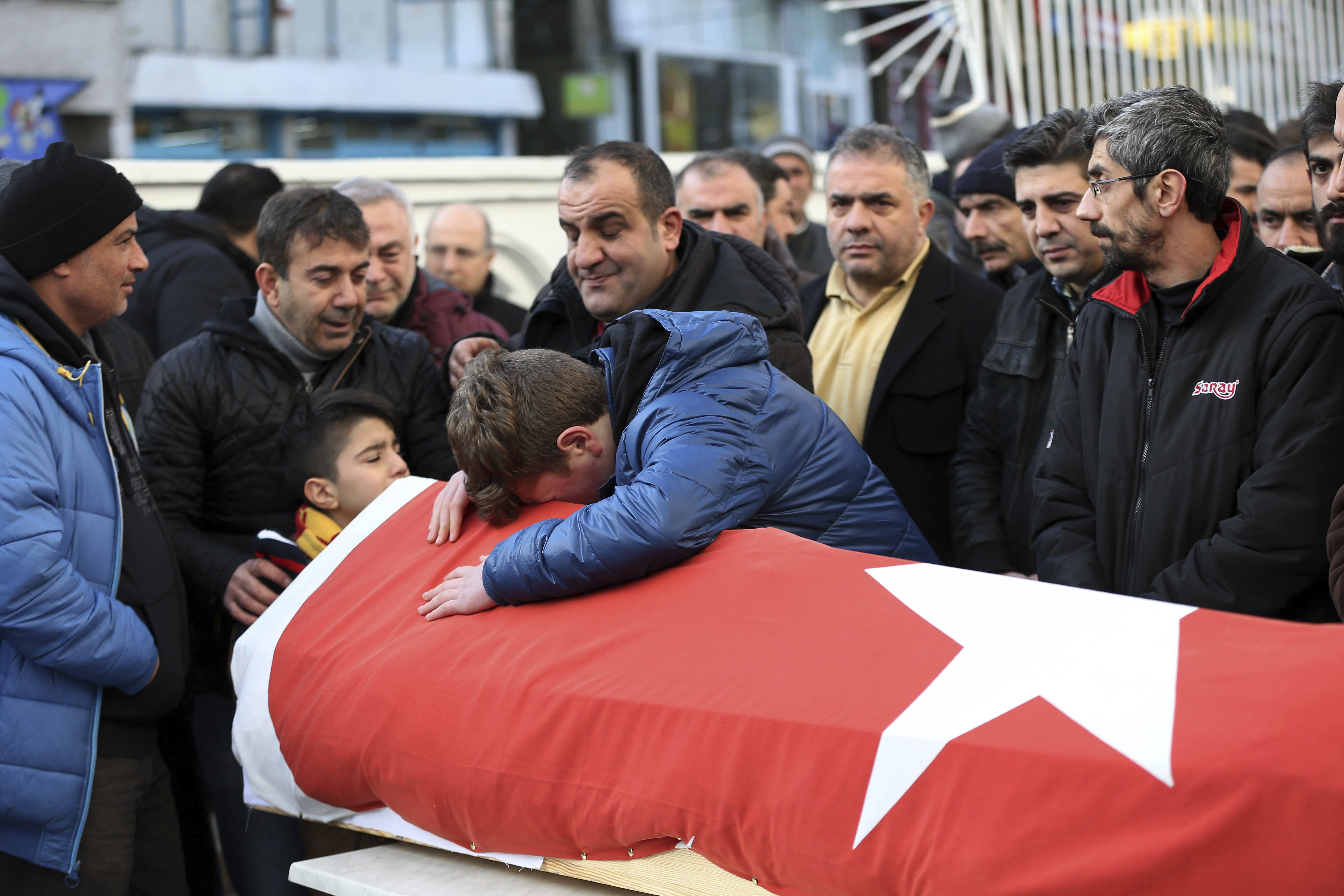 Wohl auch Deutsche unter den Toten: IS bekennt sich zu Anschlag in Istanbul