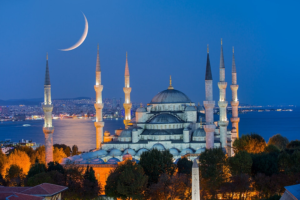 Ramadan: Warum wandert der Fastenmonat jedes Jahr?