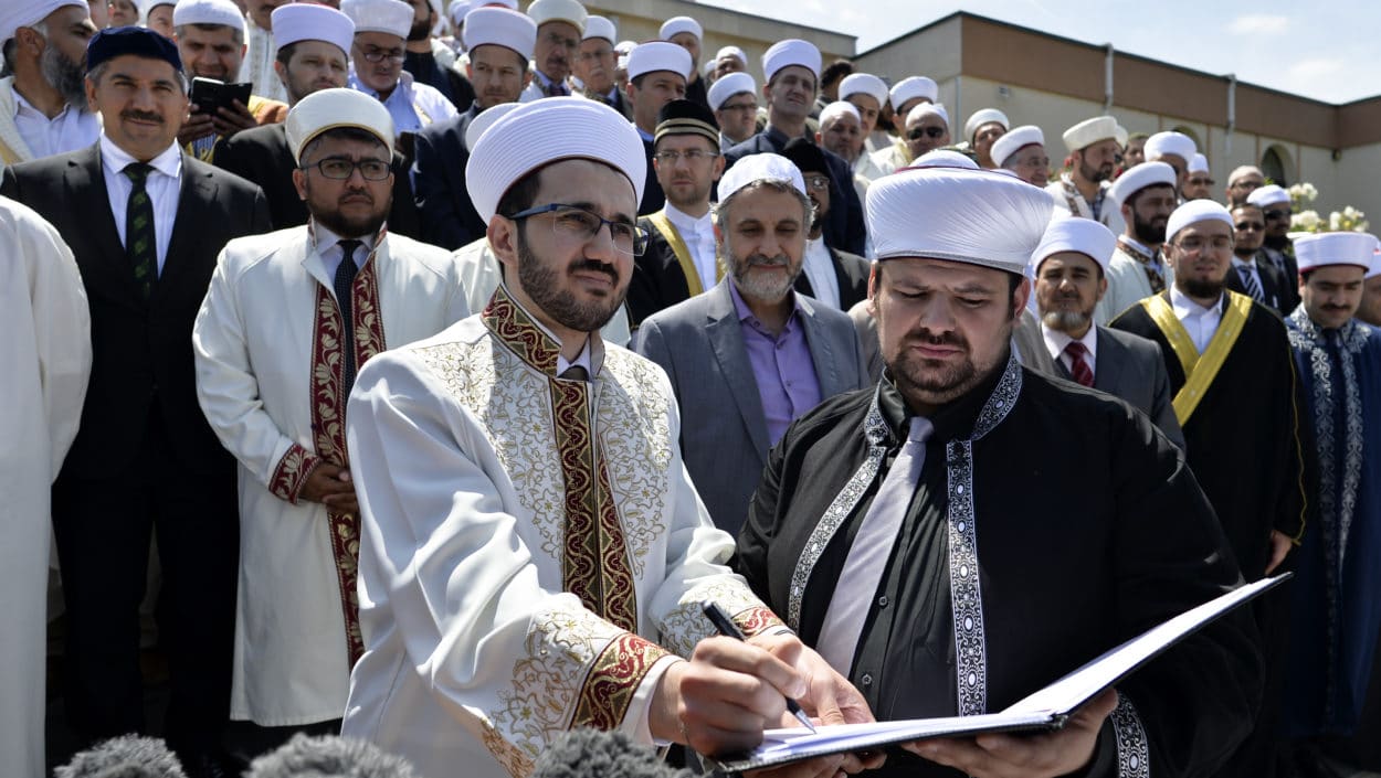 Österreich: Imame setzen Zeichen gegen Extremismus und Terror