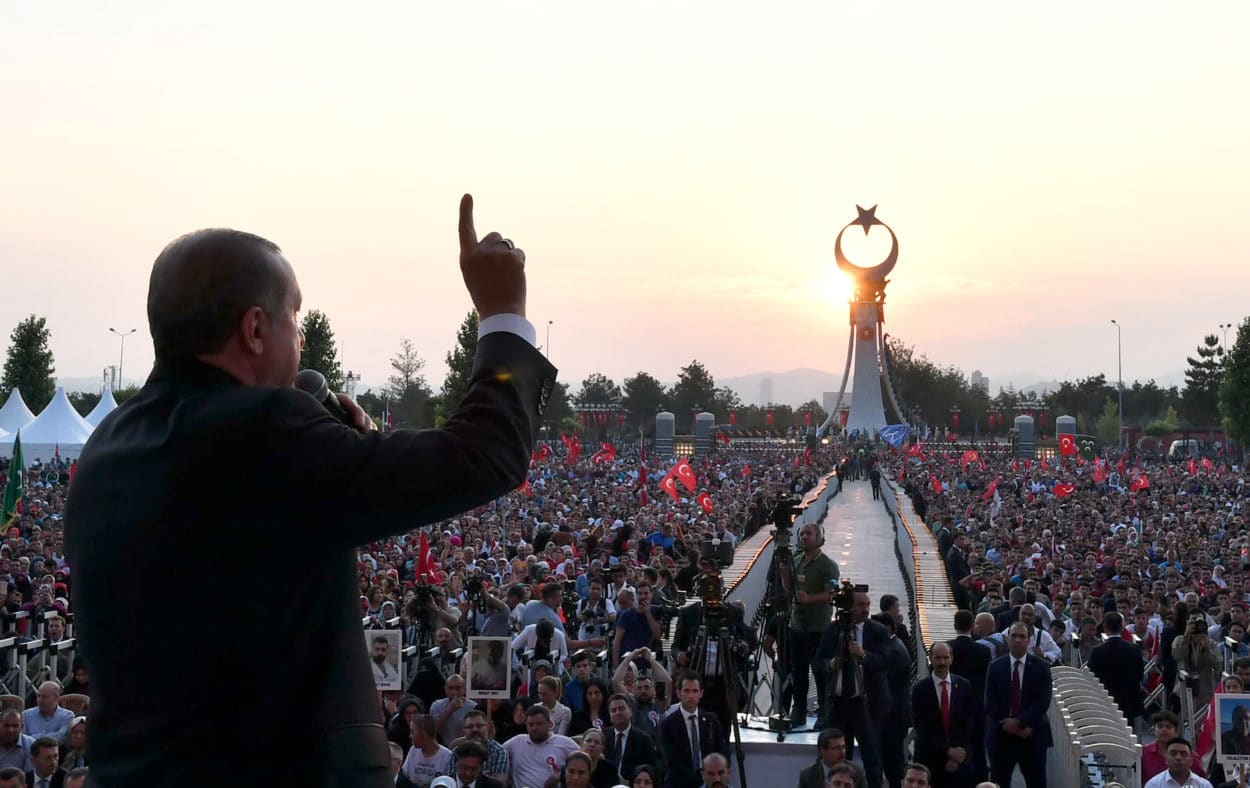 Erdoğan, der gescheiterte Putsch und die „schwarzen Türken“