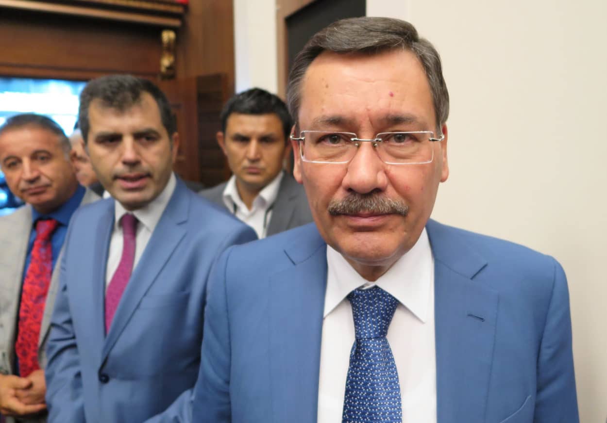 Umstrittener Bürgermeister von Ankara tritt zurück