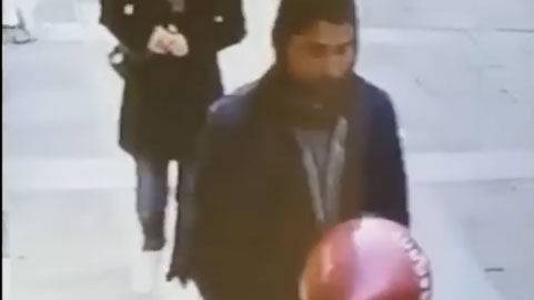 Fallrückzieher mitten in der City: Wer ist dieser neue Internet-Star?